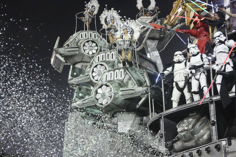 Star Wars Conquista Il Carnevale Brasiliano Le Foto Da San Paolo