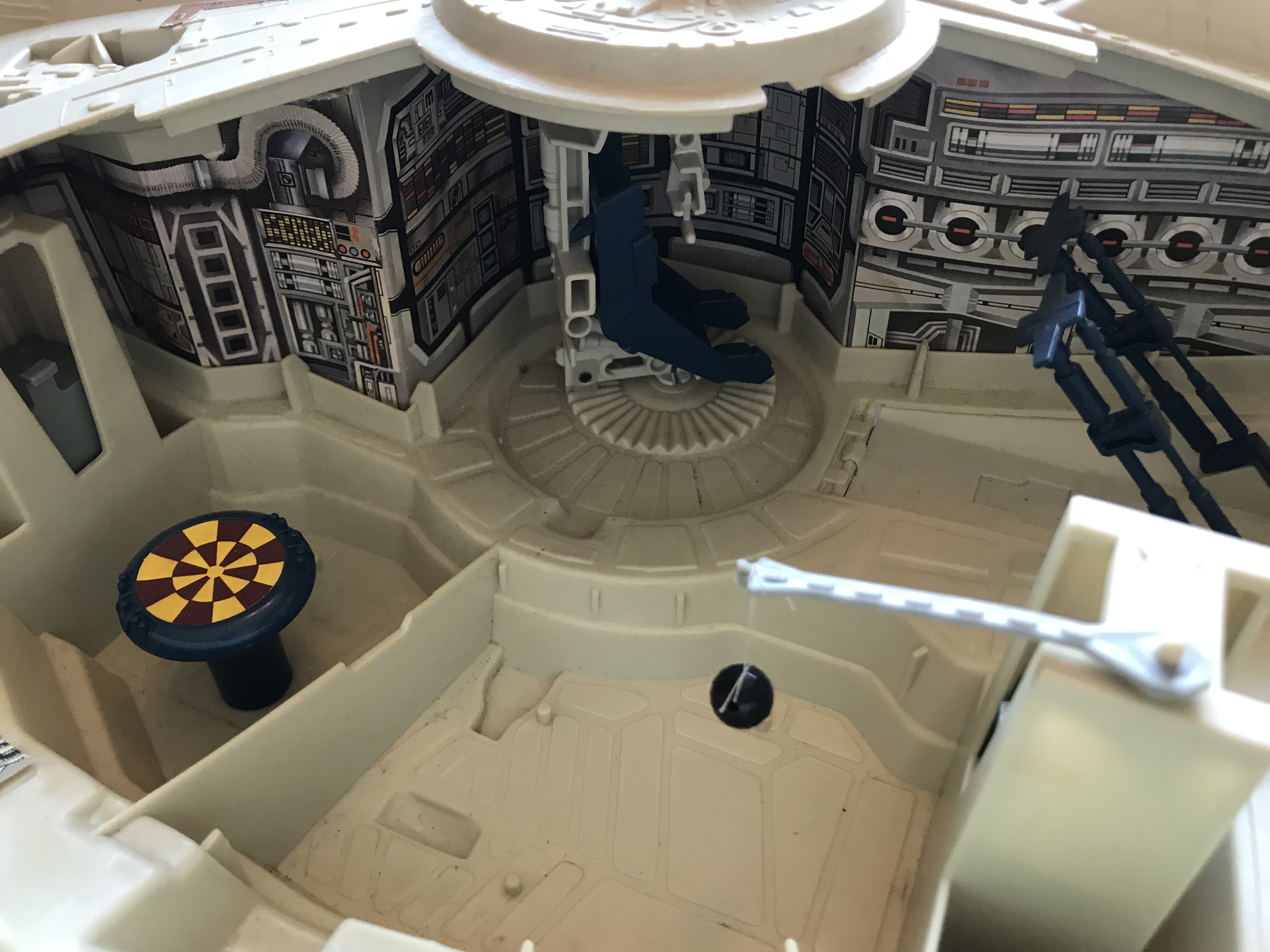 vintage kenner millennium falcon