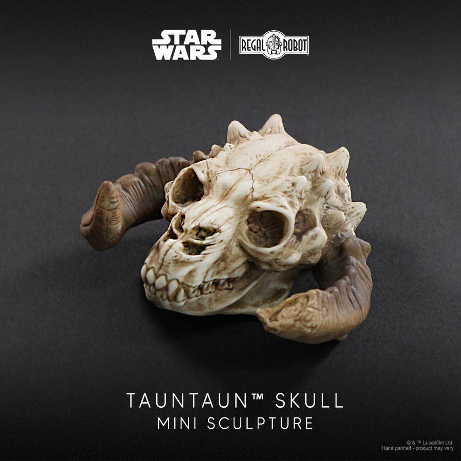 Regal Robot: Tauntaun Skull Mini Sculpture